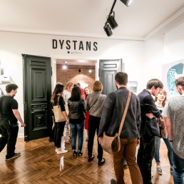 Galeria Dystans w Krakowie - wnętrze